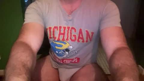 AussieMuscleDad online show from April 27, 1:30 pm