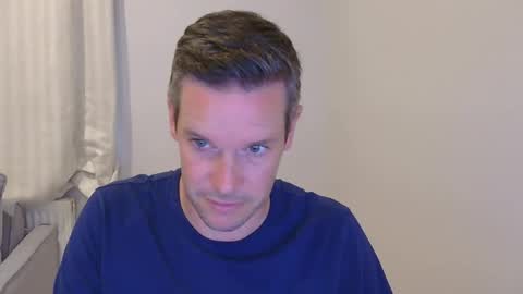 aussiesurfer0000 online show from March 24, 4:28 am