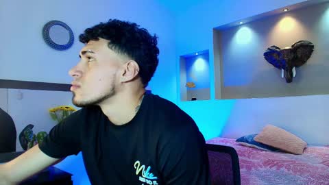 AUSTIN  online show from December 18, 3:04 am