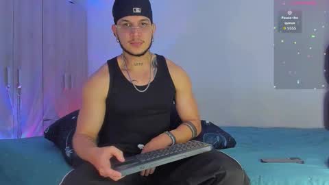 A online show from November 17, 12:13 am