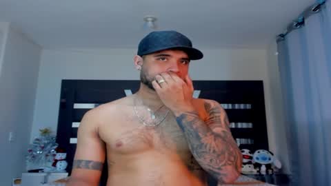 Snapshot of austintorres_ chatting on December 31, 2:51 am AustinTorres  online show from December 31, 2:51 am