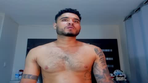 Snapshot of austintorres_ chatting on January 8, 3:19 am AustinTorres  online show from January 8, 3:19 am