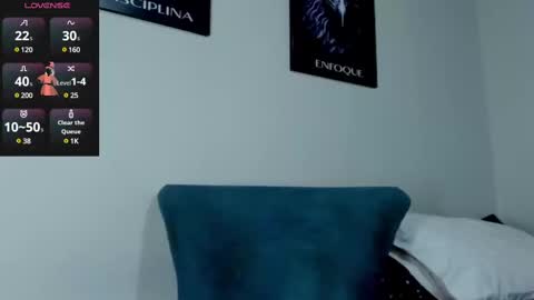 Snapshot of austintorres_ chatting on February 18, 2:05 am AustinTorres  online show from February 18, 2:05 am