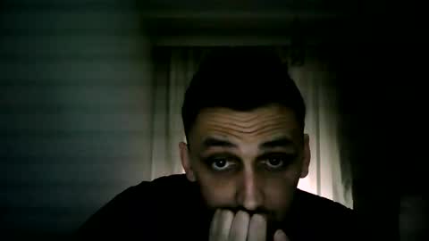 Snapshot of awesenheit chatting on October 18, 11:48 am awesenheit online show from October 18, 11:48 am