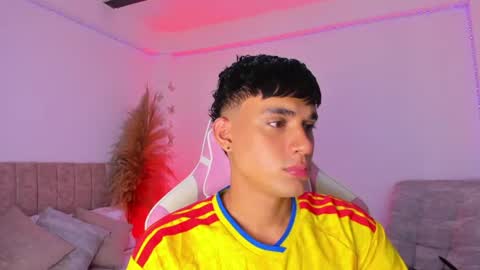 AXEL online show from June 13, 8:56 am
