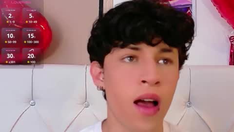 Axel Evanss online show from March 6, 1:41 pm