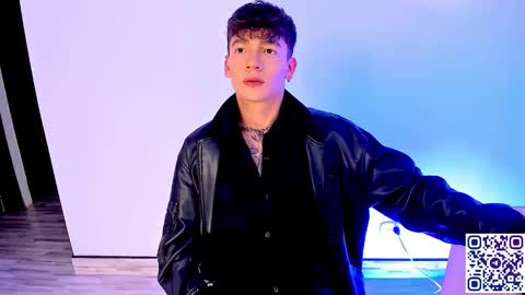 Axel online show from January 7, 1:32 am