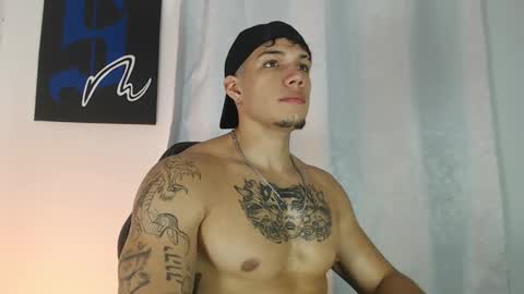 Snapshot of axel_taylor21 chatting on January 31, 7:51 pm INDEPENDENT MODEL online show from January 31, 7:51 pm