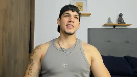 Snapshot of axel_taylor21 chatting on October 19, 6:28 am INDEPENDENT MODEL online show from October 19, 6:28 am