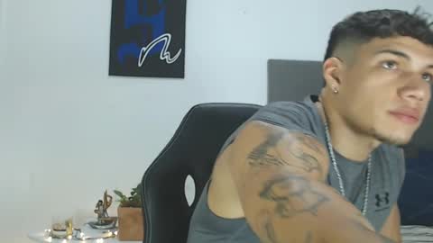 Snapshot of axel_taylor21 chatting on January 20, 3:37 am INDEPENDENT MODEL online show from January 20, 3:37 am