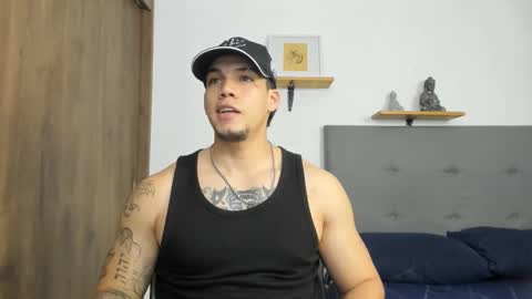 Snapshot of axel_taylor21 chatting on October 20, 6:39 am INDEPENDENT MODEL online show from October 20, 6:39 am