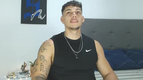 Snapshot of axel_taylor21 chatting on January 19, 5:48 am INDEPENDENT MODEL online show from January 19, 5:48 am