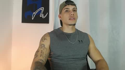 Snapshot of axel_taylor21 chatting on February 4, 1:23 am INDEPENDENT MODEL online show from February 4, 1:23 am