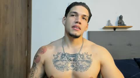 Snapshot of axel_taylor21 chatting on October 10, 2:49 am INDEPENDENT MODEL online show from October 10, 2:49 am