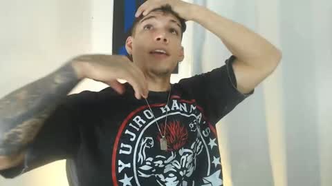 Snapshot of axel_taylor21 chatting on February 20, 8:47 pm INDEPENDENT MODEL online show from February 20, 8:47 pm