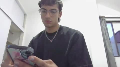 Snapshot of axellatino_ chatting on February 2, 11:11 pm Axel  online show from February 2, 11:11 pm