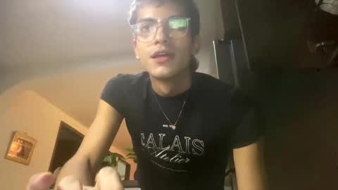 Snapshot of axellatino_ chatting on December 30, 6:53 am Axel  online show from December 30, 6:53 am