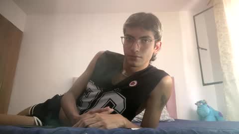 Snapshot of axellatino_ chatting on January 20, 6:43 pm Axel  online show from January 20, 6:43 pm