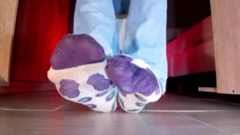 Snapshot of axellcollins chatting on January 27, 7:46 pm im your little femboy  ALEX   online show from January 27, 7:46 pm