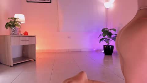 Snapshot of axellcollins chatting on October 18, 4:17 am im your little femboy  ALEX   online show from October 18, 4:17 am