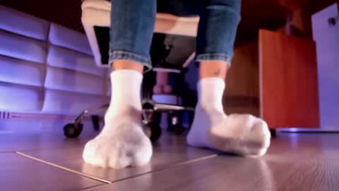 Snapshot of axellcollins chatting on February 3, 7:52 pm im your little femboy  ALEX   online show from February 3, 7:52 pm