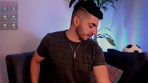 Axel Thompsom online show from December 16, 12:12 pm