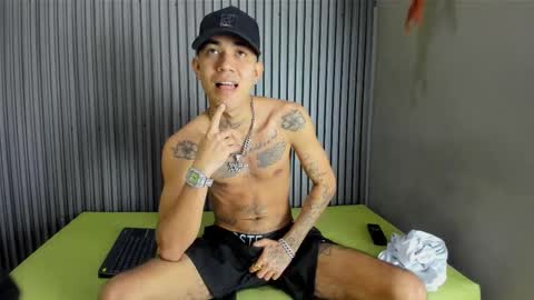 Ayala online show from December 15, 8:06 pm