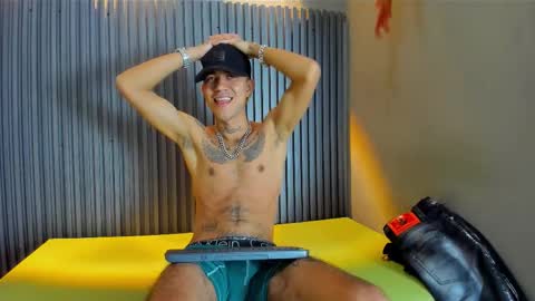 Ayala online show from December 17, 8:26 pm