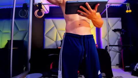 Ayden Miller online show from December 5, 3:19 pm