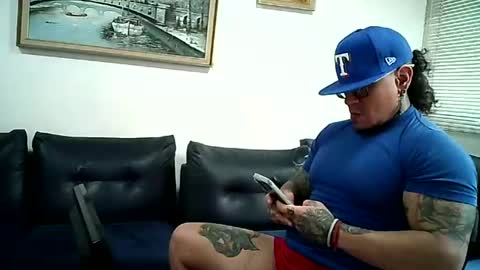 Ayrton naffah2 online show from June 28, 8:59 pm
