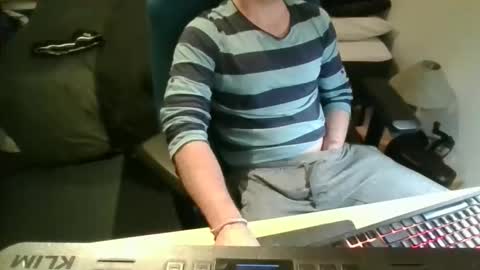 azdert online show from March 31, 10:11 pm