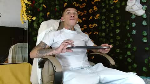 OF GxoXabs online show from December 17, 12:33 pm