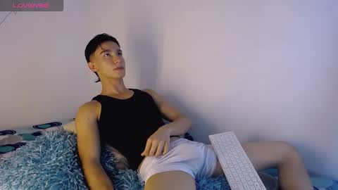babyandy_x online show from November 25, 11:18 pm