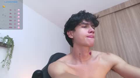 jhojan online show from September 19, 9:25 pm