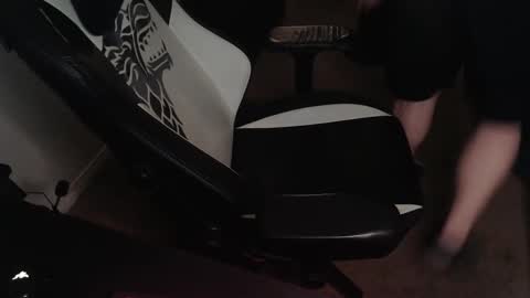 baddaddy77 online show from January 6, 4:16 am