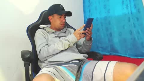 Juan Help us reach 100 likes online show from February 23, 12:00 pm