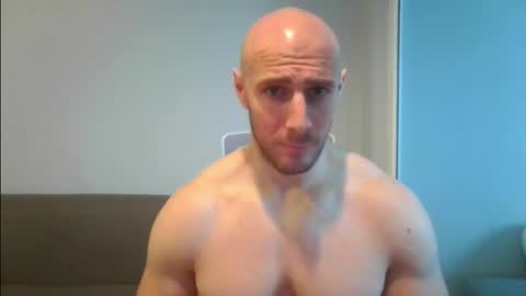 Snapshot of baldyboyy chatting on January 12, 3:07 am baldyboyy online show from January 12, 3:07 am