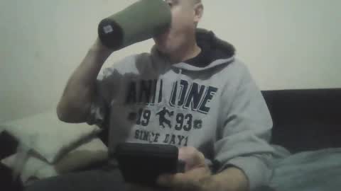 Snapshot of ballzrockwell chatting on December 24, 11:00 pm ballzrockwell online show from December 24, 11:00 pm