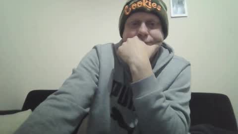 Snapshot of ballzrockwell chatting on January 27, 4:09 am ballzrockwell online show from January 27, 4:09 am