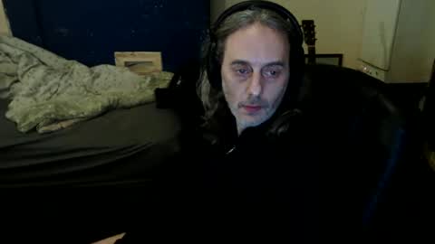 bangintoleather online show from February 1, 3:05 am