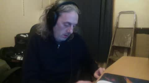 bangintoleather online show from December 5, 2:40 am