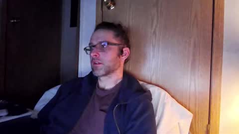 barebearstudio online show from March 18, 6:38 am