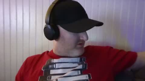 Snapshot of bartender_blue_eyes chatting on January 19, 7:46 am Bartender Blue online show from January 19, 7:46 am