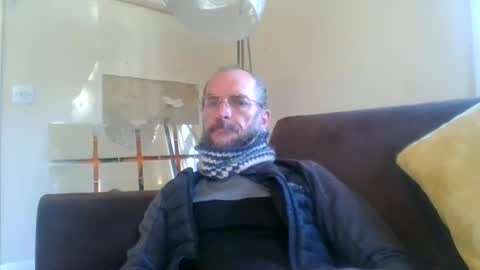 basiccamguy online show from December 2, 9:55 am