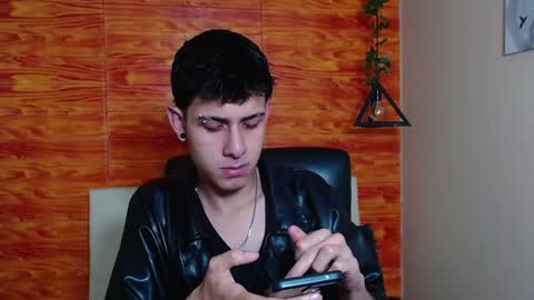 Snapshot of bastiaan_28 chatting on February 2, 4:05 am Bastian online show from February 2, 4:05 am