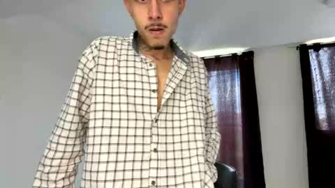 Snapshot of bastiaan_28 chatting on October 5, 4:44 pm Bastian online show from October 5, 4:44 pm