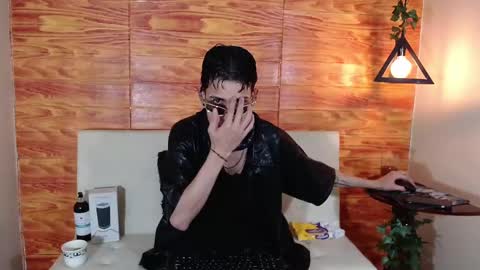 Snapshot of bastiaan_28 chatting on March 8, 2:32 am Bastian online show from March 8, 2:32 am