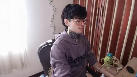 Bastiel online show from December 15, 2:47 pm