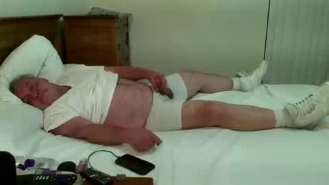 Snapshot of batmantux13 chatting on January 1, 8:56 am batmantux13 online show from January 1, 8:56 am