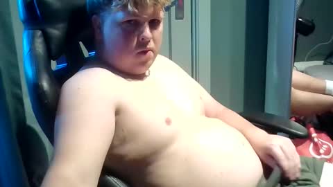 Snapshot of bawly13 chatting on October 22, 11:14 am ray online show from October 22, 11:14 am